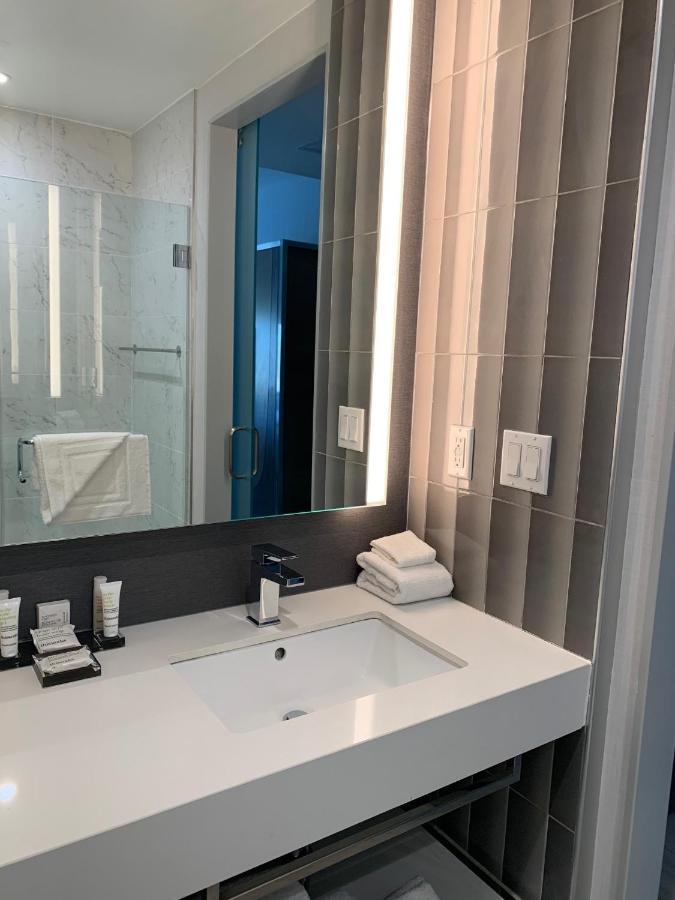 Marriott New York Jfk Airport Hotell Eksteriør bilde